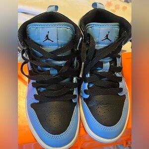 12 C Boy Shoe (Jordan)